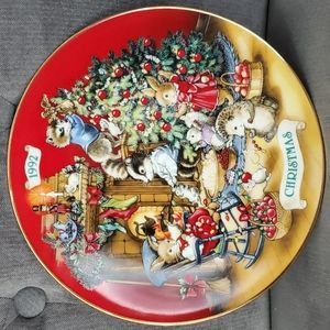 Avon Christmas Plate